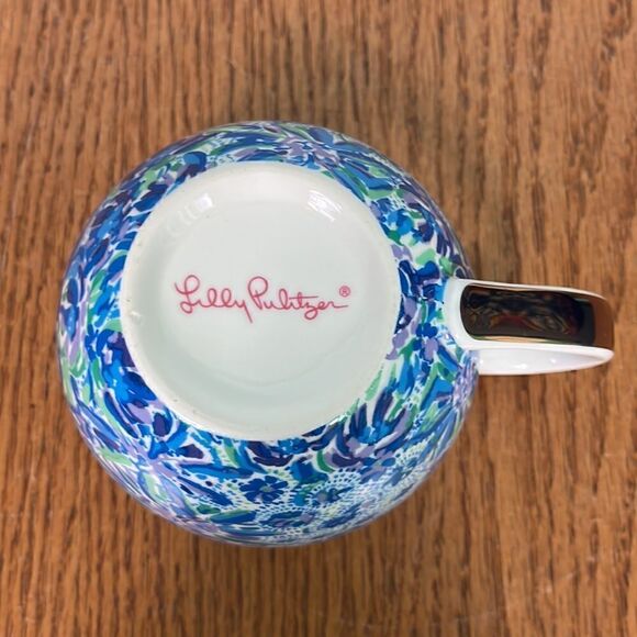 Lilly Pulitzer Blue Lion Floral Beverage Mug 12oz. - Picture 5 of 6
